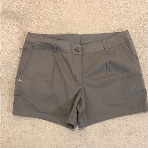 Gray Cargo Shorts with Mid-Rise Waist and Straight Cut